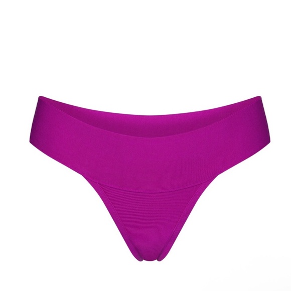 NWT SKIMS Bikini Bottoms in LOLLIPOP - Picture 4 of 5
